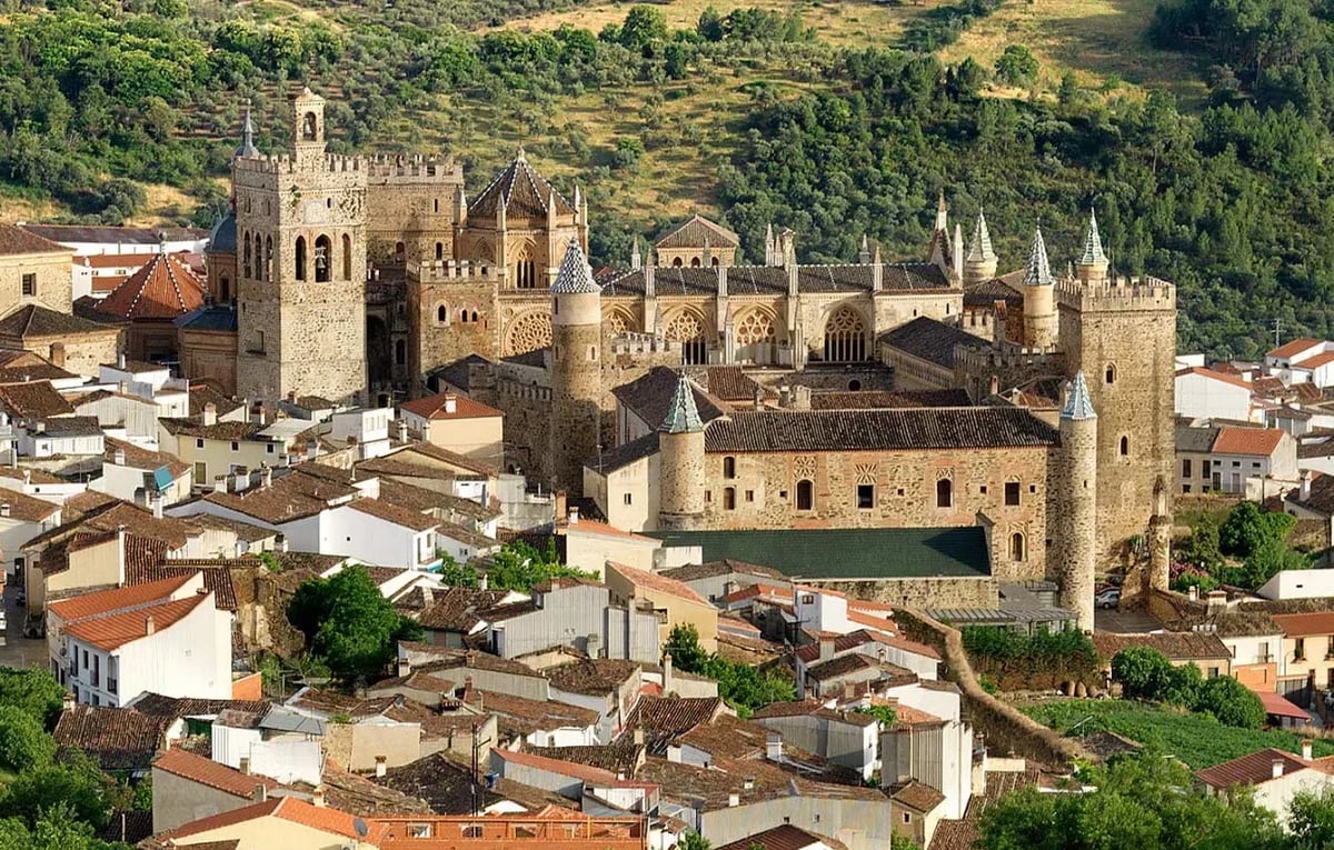 real monasterio guadalupe extremadura spain