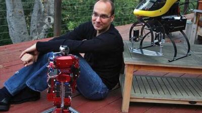 o epikefalis tis google andy rubin